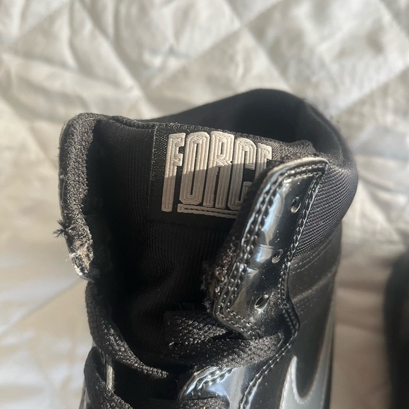 Black and Silver Nikes - Picture 5 of 6